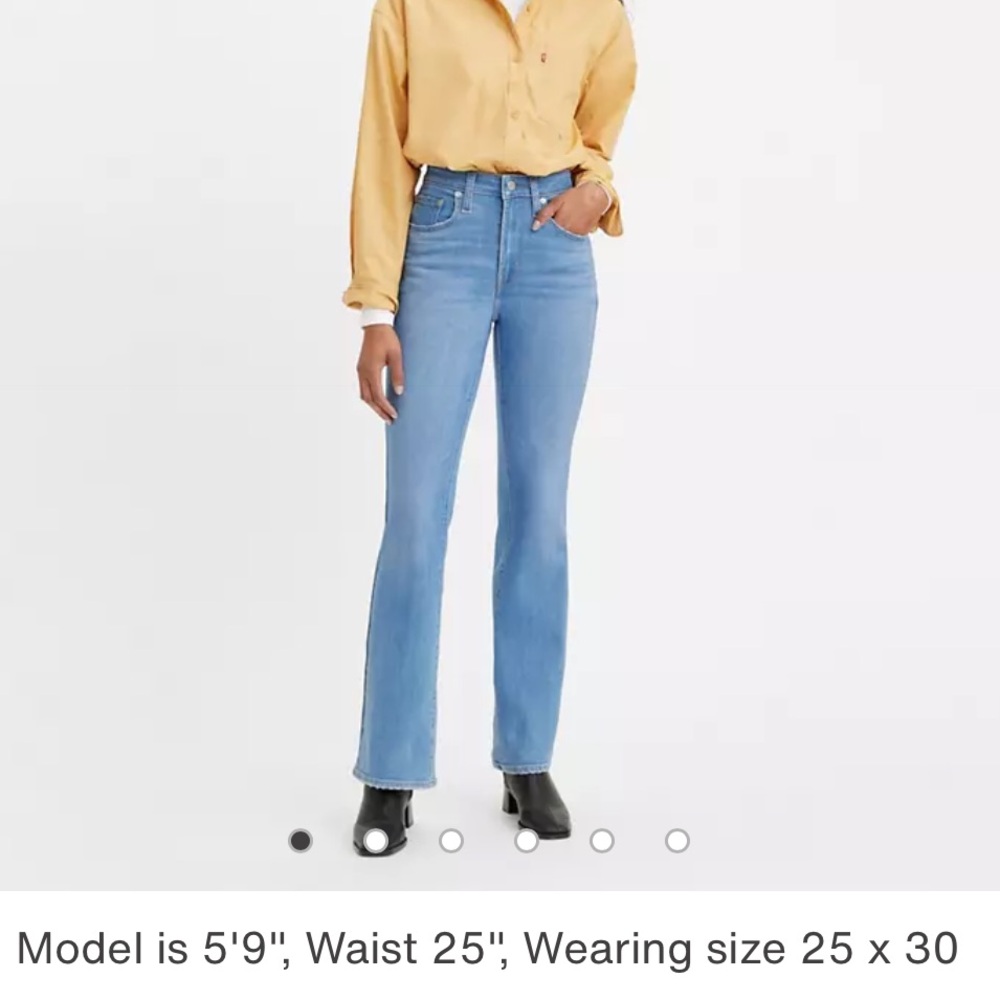 Levi’s 725 high rise bootcut jeans medium wash